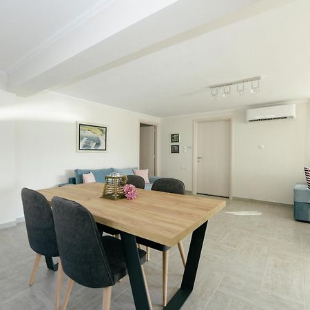 W1 Rooms Kavala Eksteriør billede